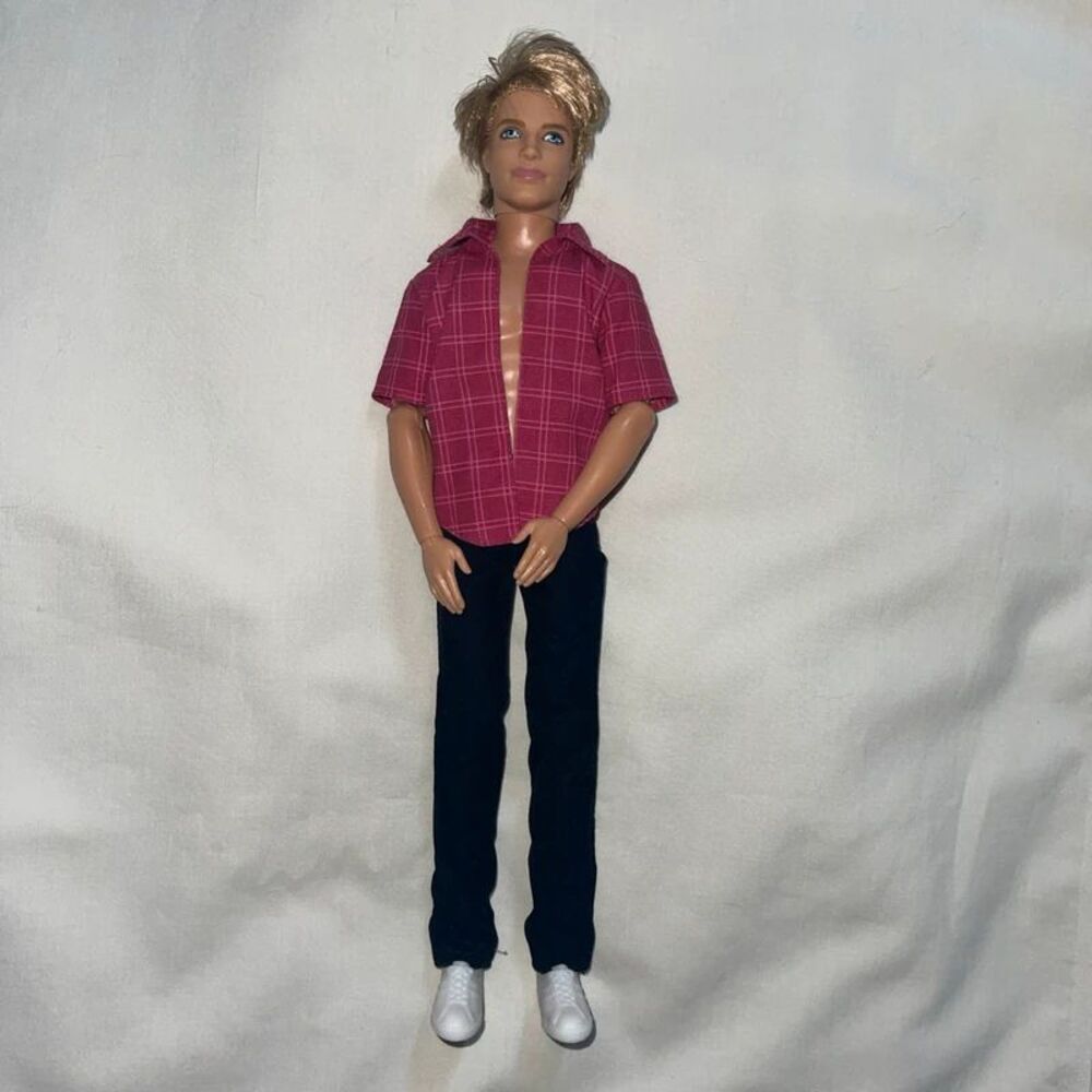 Fashionista Ken Cutie Blue Eye Blonde Rooted Hair Doll Articulated Barbie 2009